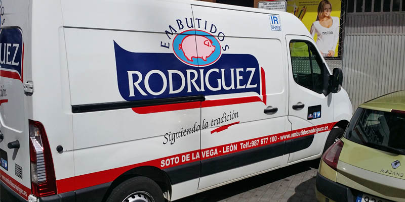 Rotulación de vehículos para Embutidos Rodríguez